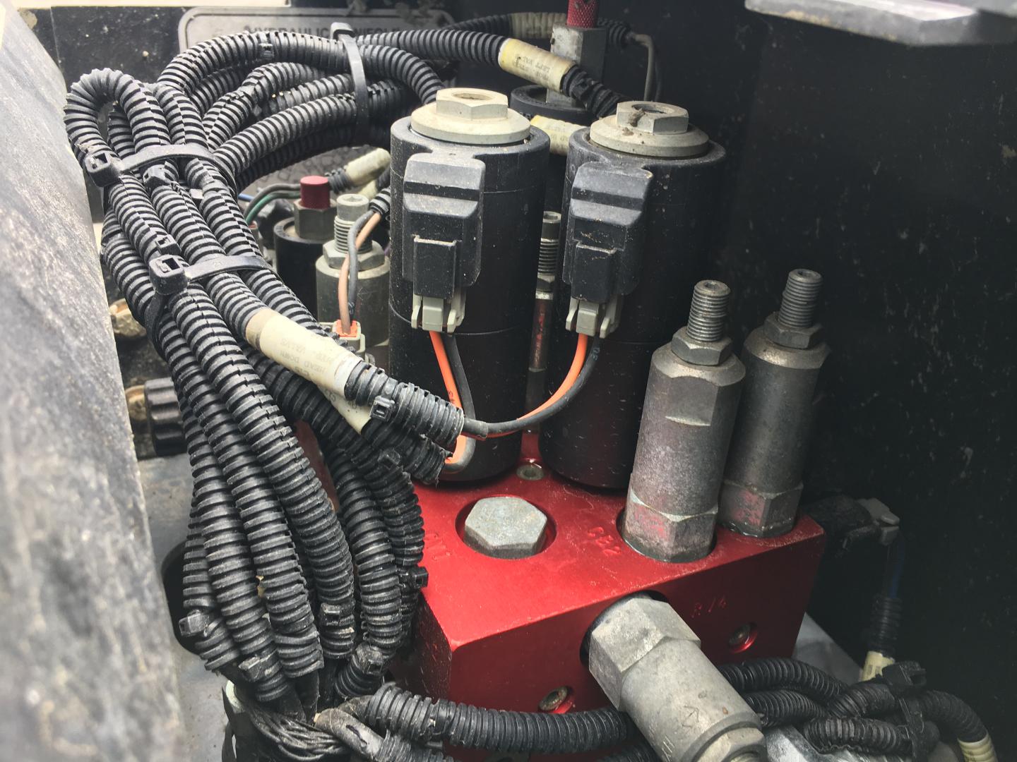 ./imagenes/INVOICE/2019/16752/NIVELADORA LASER SOMERO_ POWER RAKE (25).JPG